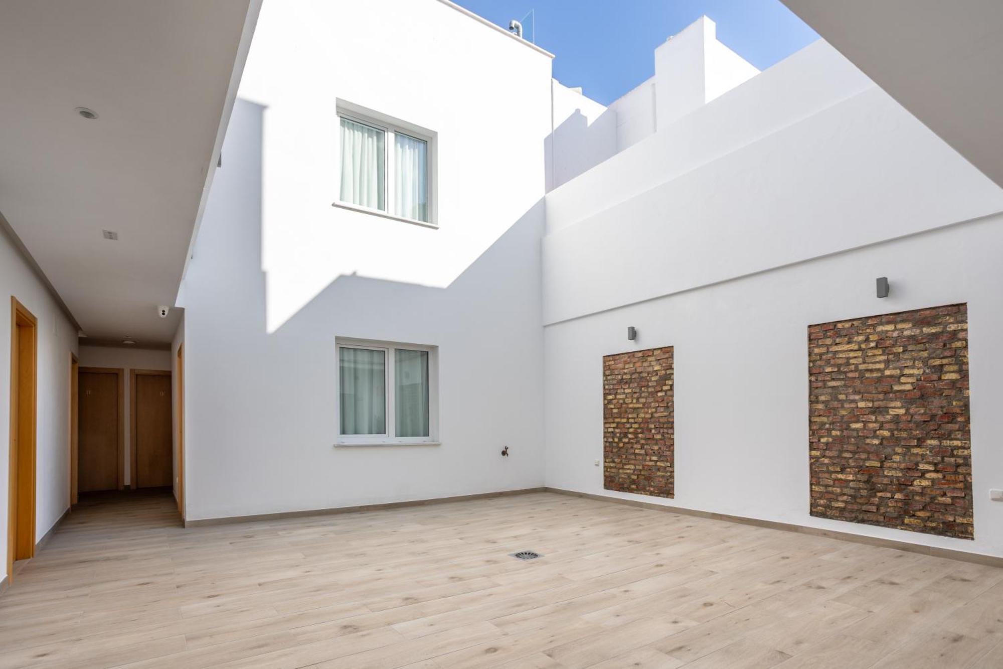 Hotel Oasis Centro Conil De La Frontera Bagian luar foto